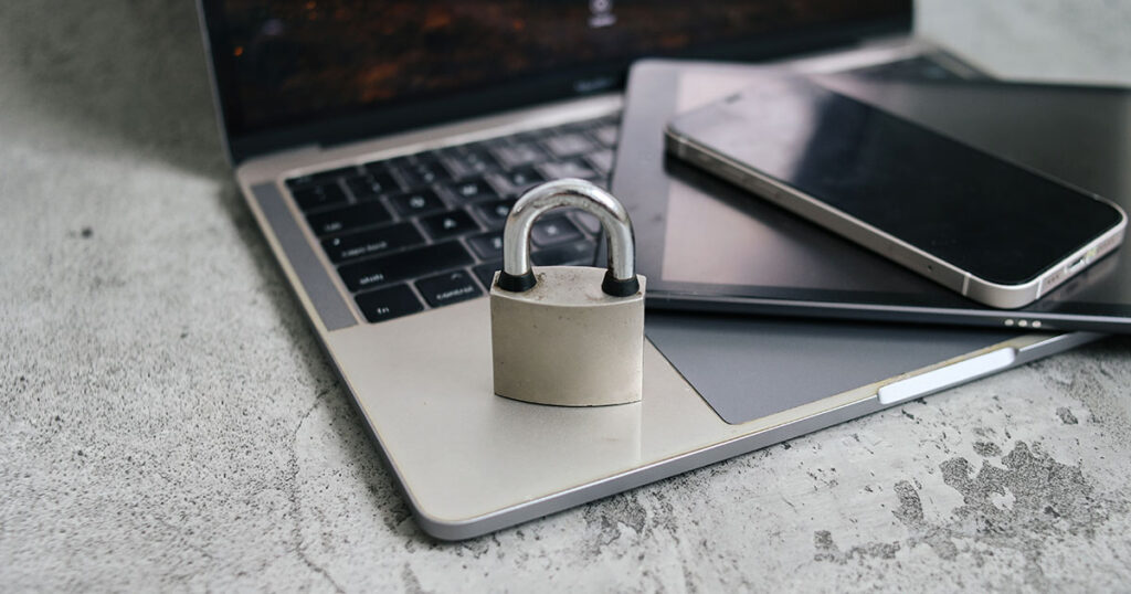 How to Protect Your Privacy When Selling Your Laptop